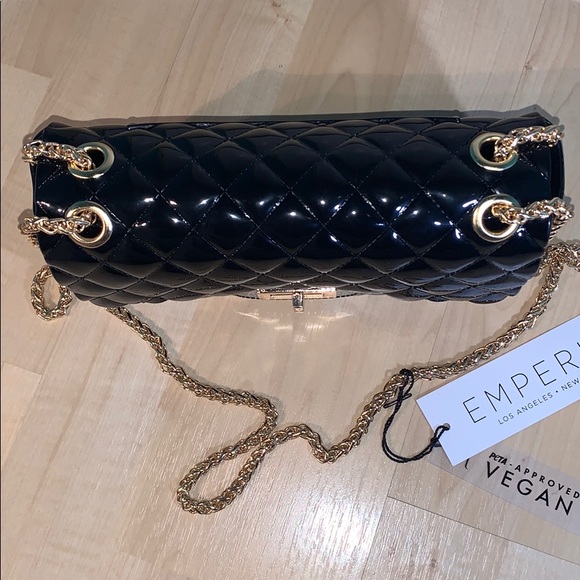 EMPERIA QUILTED JELLY PURSE Black w/ Gold Chain - Picture 3 of 6